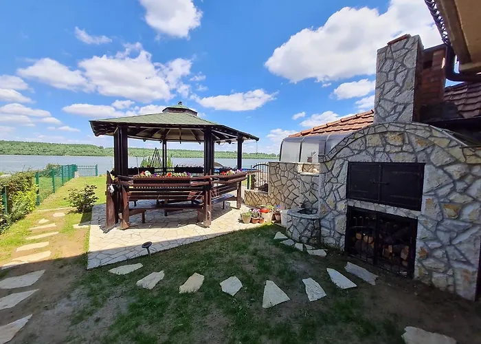 فيلة San Na Vodi