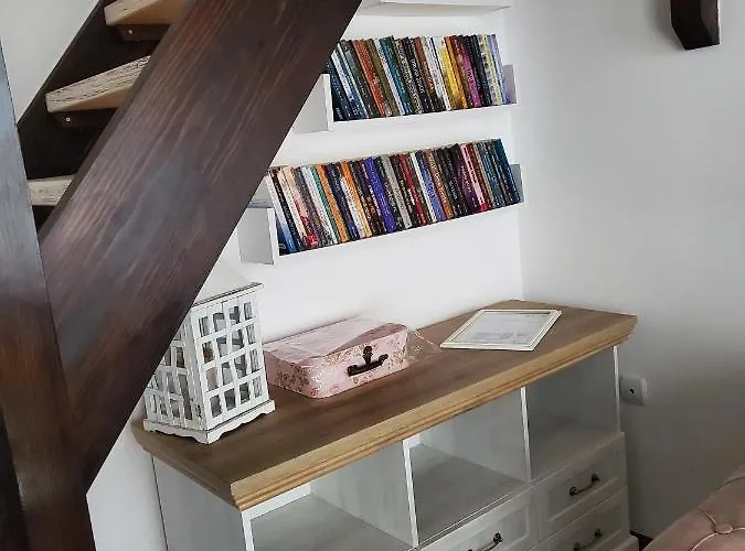 San Na Vodi فيلة سميديريفو